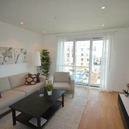 Siriskjeret -apartment With Sea View Leilighet *